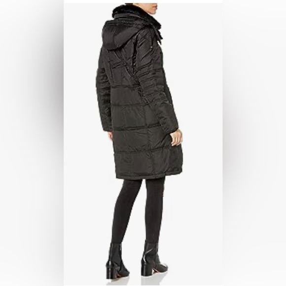 NWT-LONDON FOG Women's Chevron Coat with Faux Fur Trimmed Hood - Picture 2 of 8